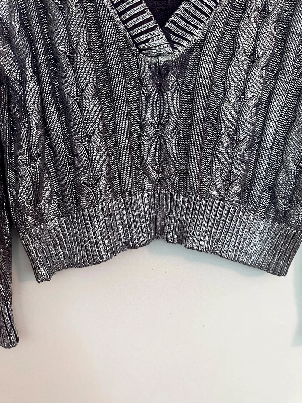 YFB Young Fabulous Broke Metallic Silver Cable V-Neck Sweater Size XS - Picture 3 of 9